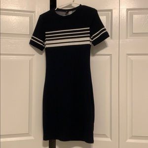 DIVIDED STRIPPED t-shirt dress